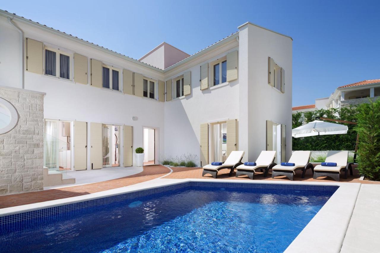 Villa Sylvia By Hmz Villas Tar-Vabriga Extérieur photo
